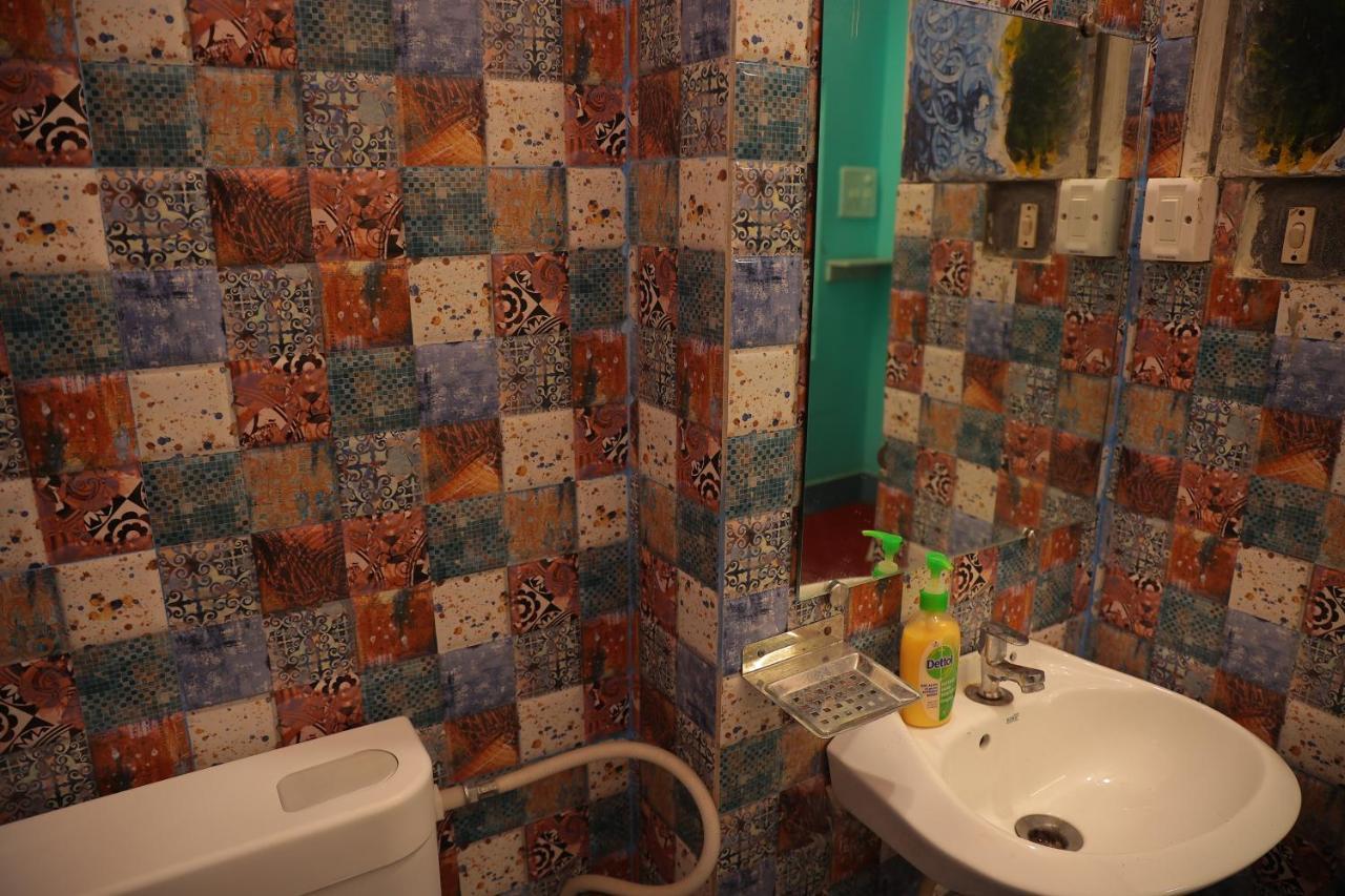 Good Vibes Hostel Varanasi Ngoại thất bức ảnh