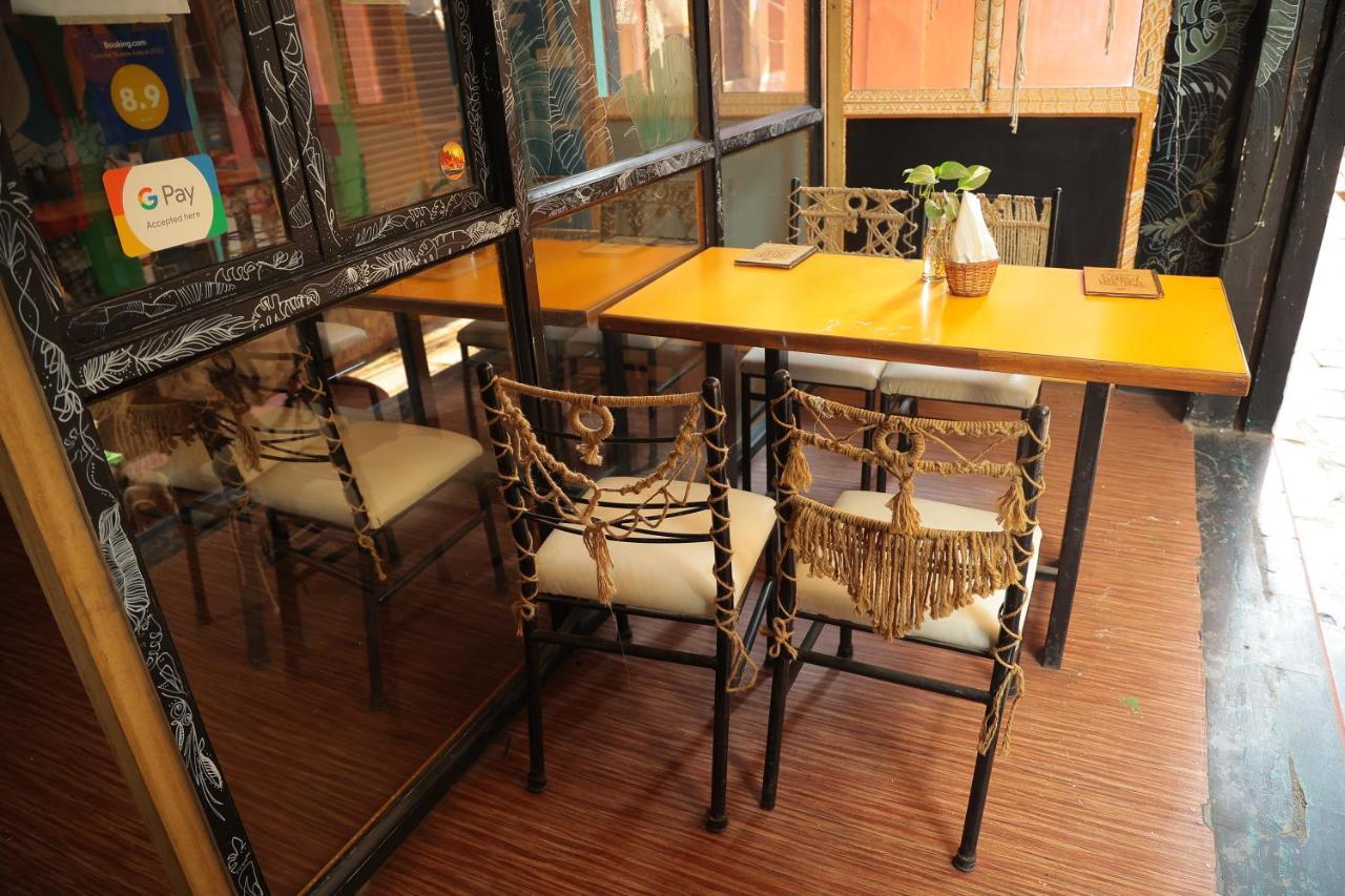 Good Vibes Hostel Varanasi Ngoại thất bức ảnh