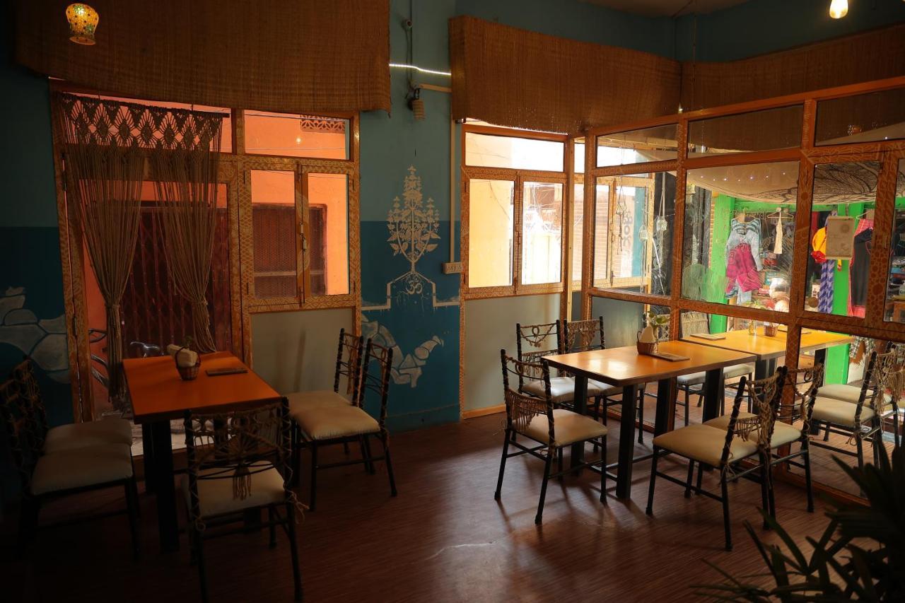 Good Vibes Hostel Varanasi Ngoại thất bức ảnh