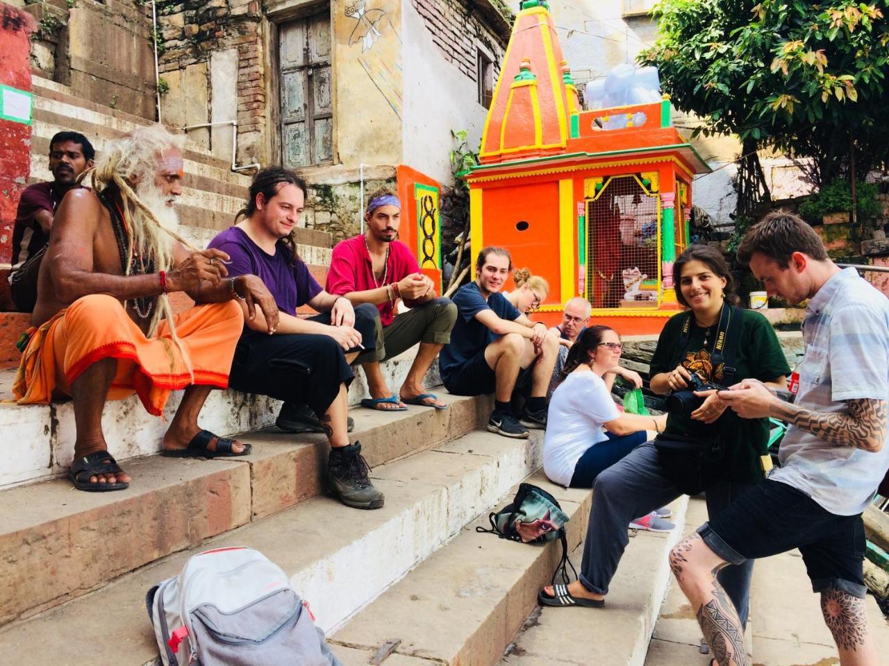 Good Vibes Hostel Varanasi Ngoại thất bức ảnh